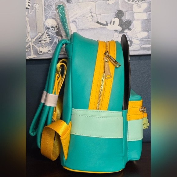 Loungefly Disney Alladin Princess Jasmine Cosplay Backpack - Picture 5 of 9